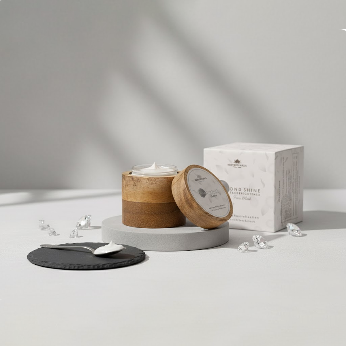 The Diamond Shine Face Brightener